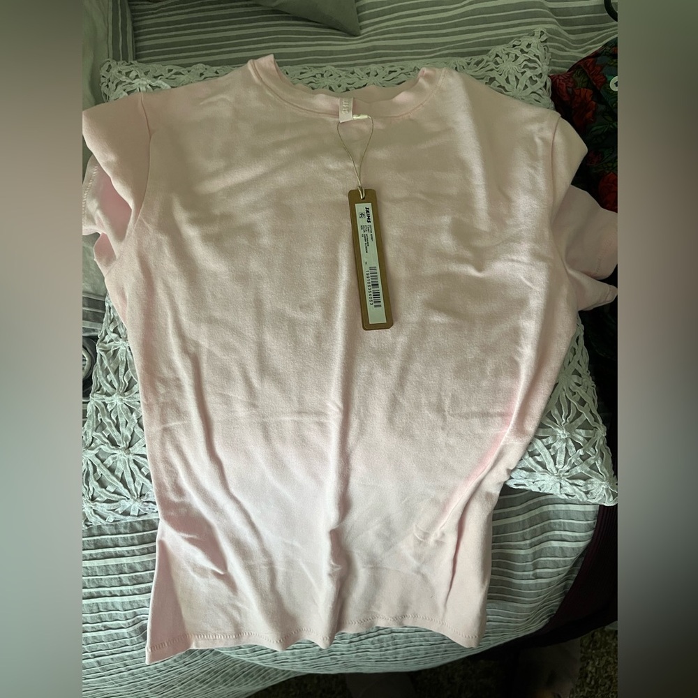 Skims Short Sleeve Top